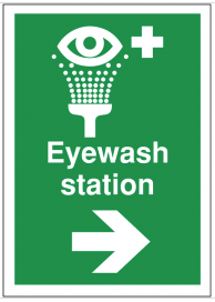 First aid signs for eyewash station and arrow right SSW0192