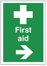 First aid signs with arrow pointing right SSW0189